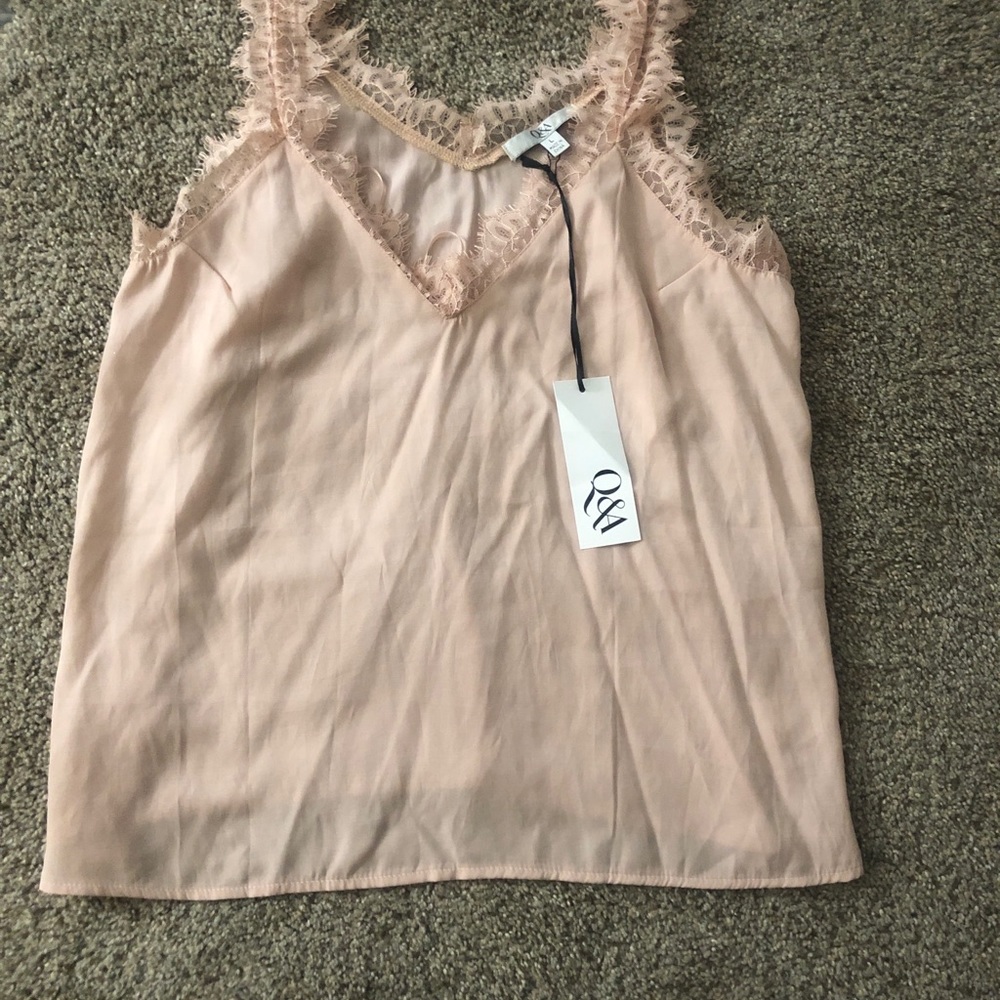 NWT BEAUTIFUL BLUSH CAMI
